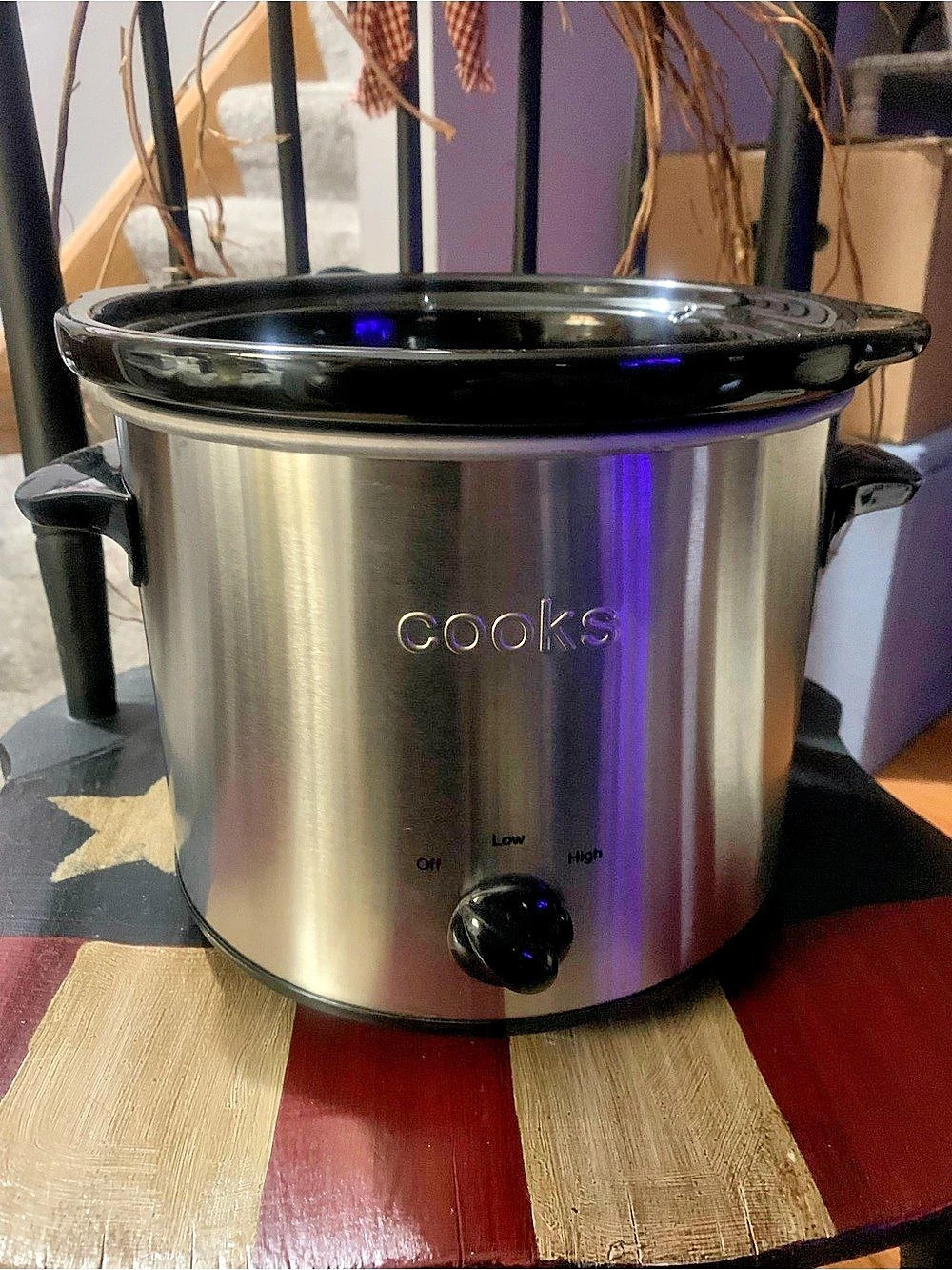 cooks Slow Cooker in Black & Silver